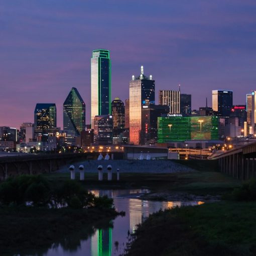 City skyline during night time, illustrating Dallas as a cloud-friendly city