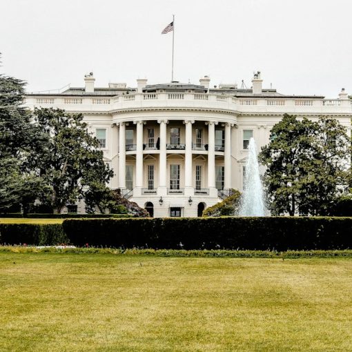 Architectural photography of the White House, illustrating federal cloud culture