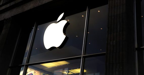 Apple Store shop front, illustrating the cloud for small business